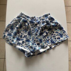 White and blue floral pant